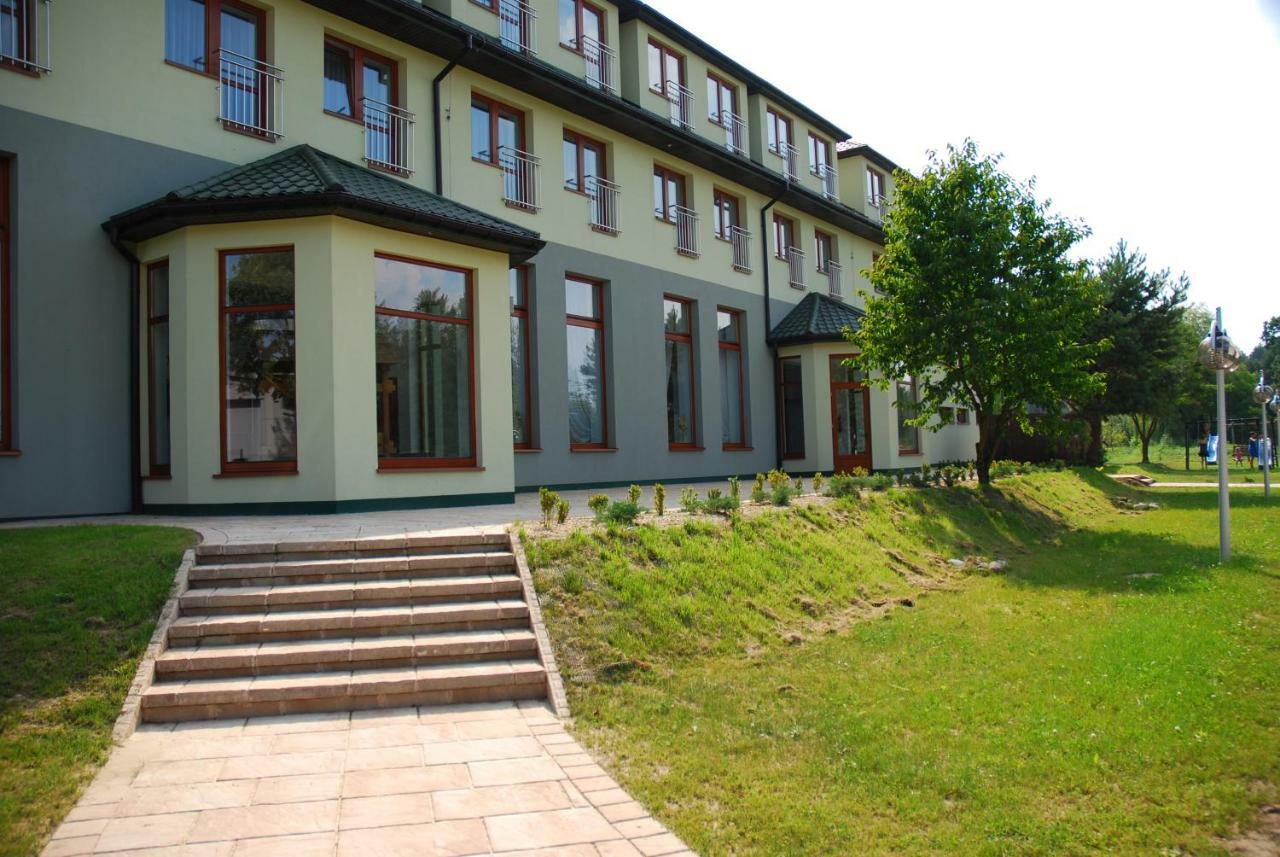 קילצה Hotel Dyminy מראה חיצוני תמונה