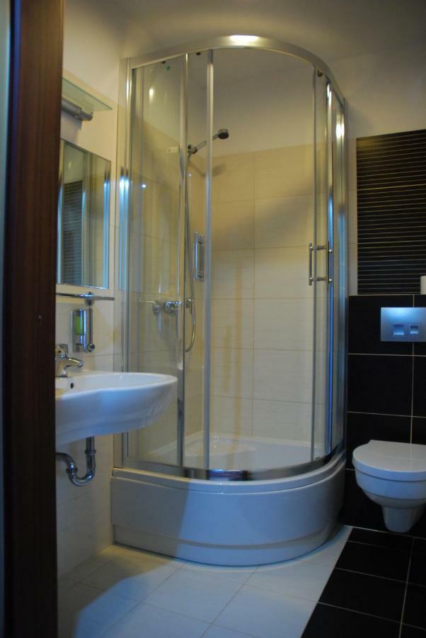 קילצה Hotel Dyminy מראה חיצוני תמונה